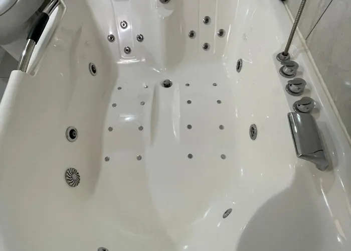 Lodge Matrimonial Con Jacuzzi *